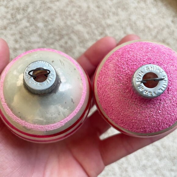 Vintage Shiny Brite Balls Set of 4 Striped Flocking Red Pink Yellow Purple Green - Picture 5 of 6